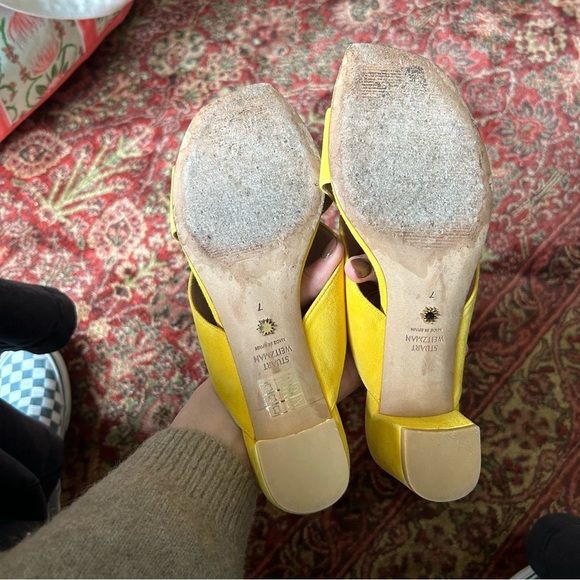 Stuart Weitzman Athleta 50 Yellow Suede Criss Cross Sandals Heels - Picture 4 of 4